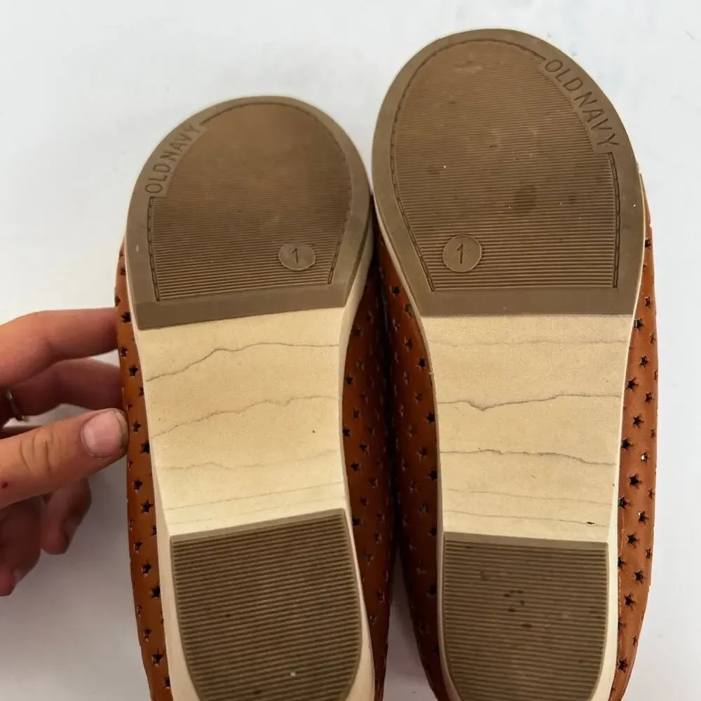 Old Navy Perforated Faux Leather Open Back Shoes, Girls size 1